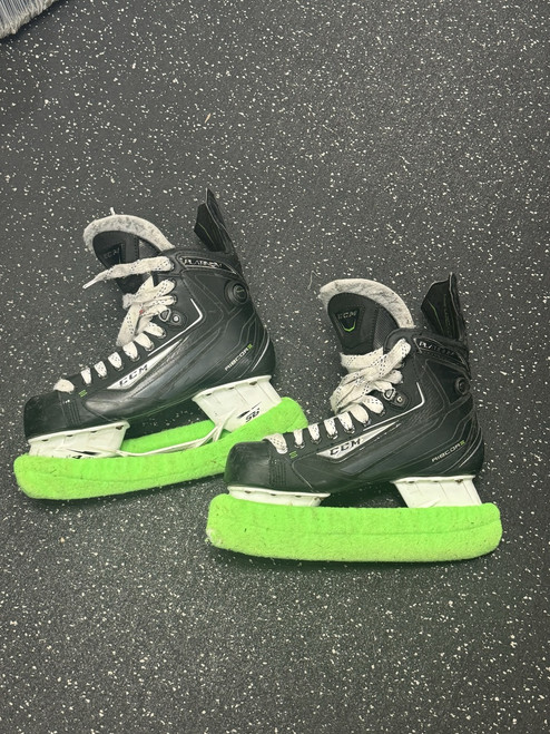 Vist Large View of Product Image Which is Used CCM RIBCORE PLATINUM Senior Hockey Skate Senior 7.5