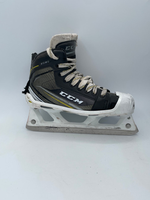 Vist Large View of Product Image Which is Used CCM 9060 Junior Goalie Skate Junior 04