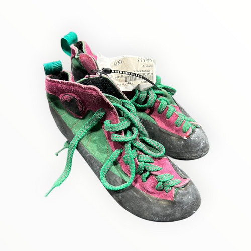 Vist Large View of Product Image Which is Used Climbing Shoes Senior 6.5
