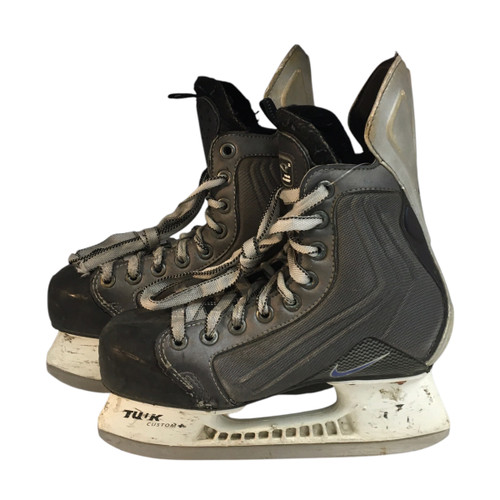 Vist Large View of Product Image Which is Used Nike 3.5 NIKE QUEST SKATES Junior Hockey Skate Junior 03.5