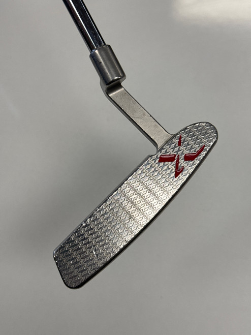 Vist Large View of Product Image Which is Used Tour Edge EXOTICS  DGV1.1 Mens Putter RH