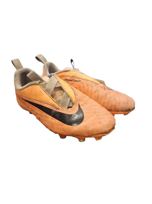 Vist Large View of Product Image Which is Used Nike Soccer Cleats None Junior 02.5