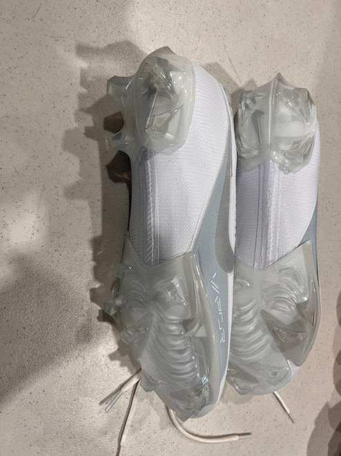 Used Nike Adult FB Cleats White Senior 9 11628-S000178531