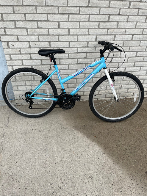 Used Huffy GRANITE Mountain Bike Girls Royal Blue 26" 11774-S000080417