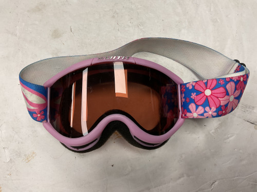 Vist Large View of Product Image Which is Used Smith Snow Goggles Youth Pink 11855-S000183806
