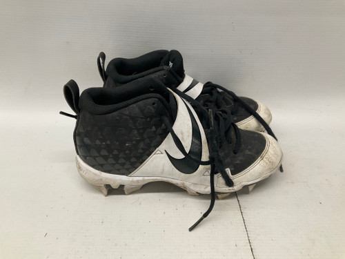 Used Nike 27 BB/SB Cleats Black And White Junior 04.5 11836-S000025638