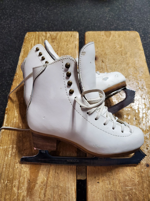 Vist Large View of Product Image Which is Used Jackson LEATHER SOLE FIGURE SZ 3 Girls Figure Skate White Junior 03