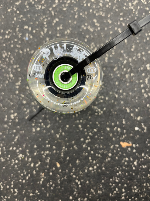 Vist Large View of Product Image Which is Used PULSE ROLLER SKATE Inline Wheels 62MM