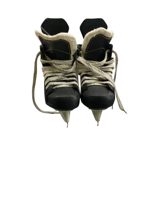 Used CCM Tacks 9040 Hockey Skate Junior 03 11870-S000022359