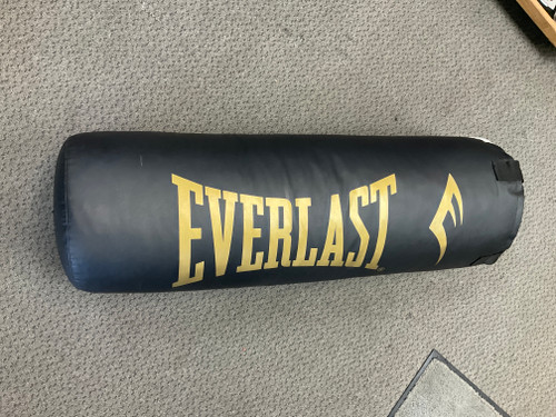 Used Everlast 80 LB BAG BLACK NO CHAINS Boxing Heavy Bag Black 80 lb 10874-S000251318 Vist Large View of Product Image Which is Used Everlast 80 LB BAG BLACK NO CHAINS Boxing Heavy Bag Black 80 lb