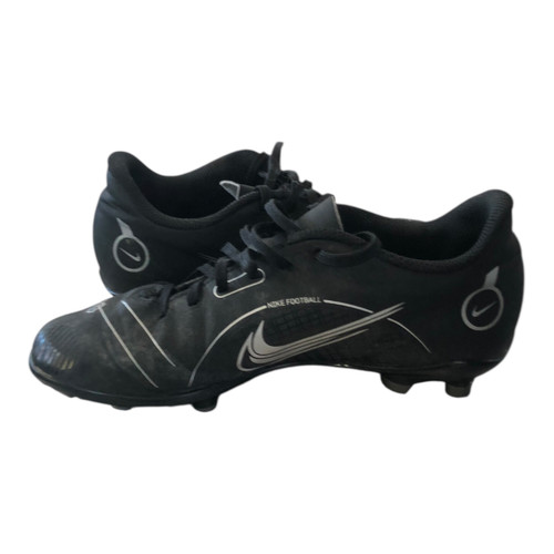 Used Nike Soccer Cleats Black Junior 04.5 11820-S000040289