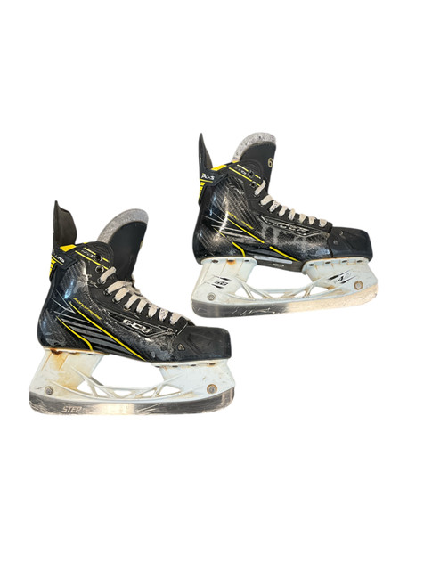 Vist Large View of Product Image Which is Used CCM SUPER TACKS 360 Senior Hockey Skate Senior 6 11512-S000221566
