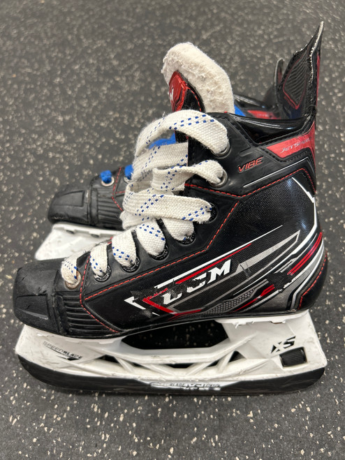 Vist Large View of Product Image Which is Used CCM VIBE Junior Hockey Skate Junior 01.5 11162-S000427895
