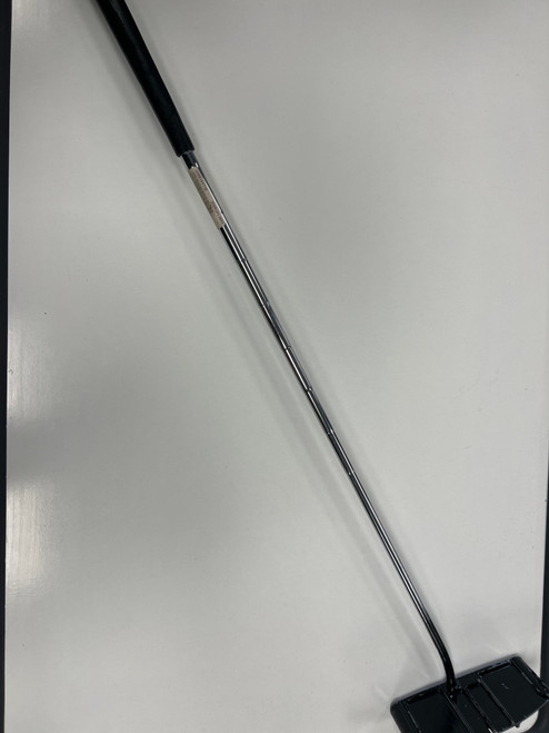 Vist Large View of Product Image Which is Used STAND UP Mens Putter RH