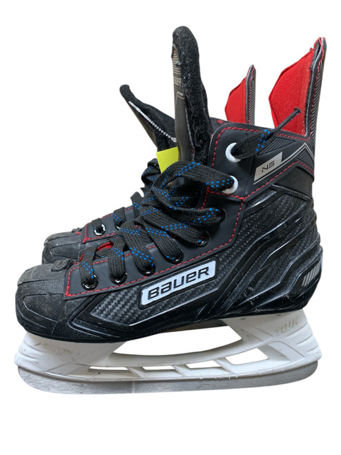 Vist Large View of Product Image Which is Used Bauer NS SZ 4.5 Intermediate Hockey Skate Intermediate 4.5