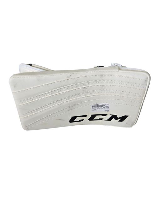 Vist Large View of Product Image Which is Used CCM EXTREME FLEX 500 BLOCKER Inter Goalie Blocker White