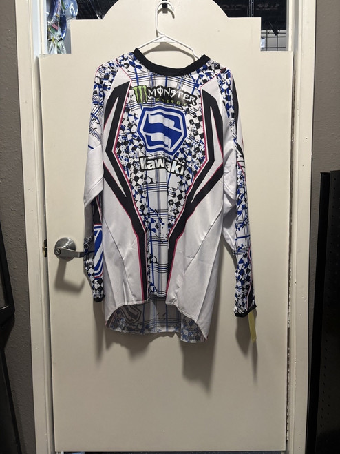 Vist Large View of Product Image Which is Used Adult Top None MD