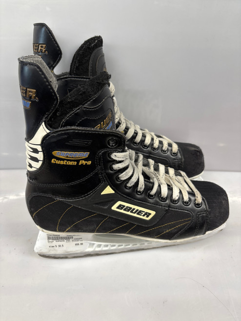 Vist Large View of Product Image Which is Used Bauer SUPREME PRO Senior Hockey Skate Senior 10.5 11857-S000108928
