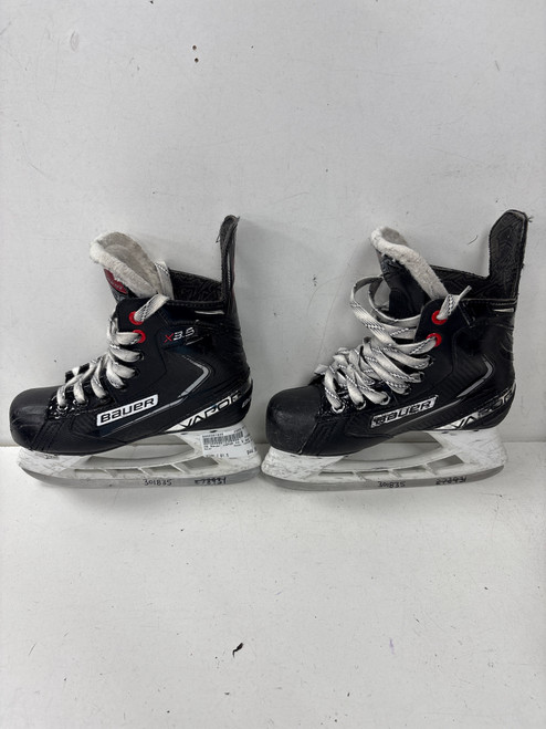 Vist Large View of Product Image Which is Used Bauer VAPOR X3.5 Junior Hockey Skate Junior 01.5