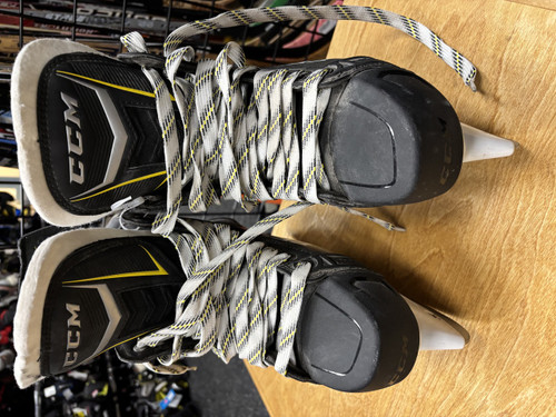 Vist Large View of Product Image Which is Used CCM TACKS 9070 Senior Hockey Skate Senior 10