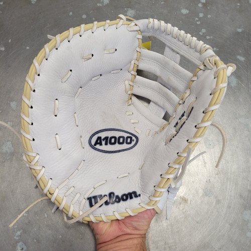 Vist Large View of Product Image Which is Used Wilson A1000 A10LF221620 BB/SB First Base LH Throw White 12 1/2"