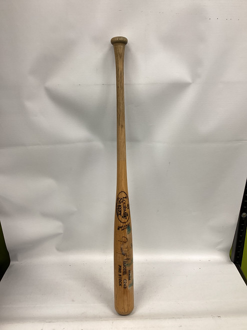 Used Louisville Slugger C243 PRO STOCK BB/SB Wood Bat 33 1/2" 11851-S000031828