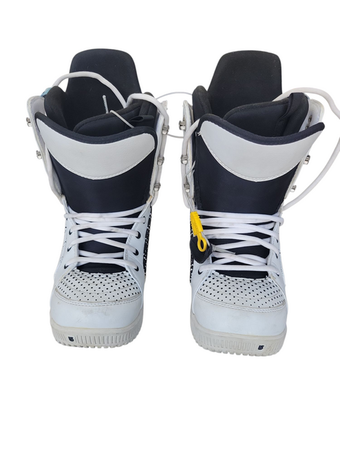Used Burton WOMENS TRYST BOOTS 8.5W Womens Snowboard Boots White Senior 8.5 11708-S000178555