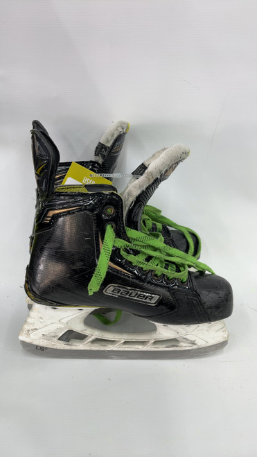 Vist Large View of Product Image Which is Used Bauer 2S Intermediate Hockey Skate Intermediate 4.0