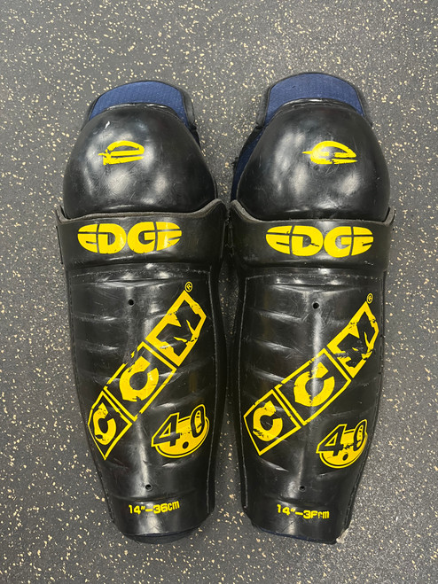 Used CCM EDGE 4.0 PRO Senior Shin Guards Black 14" 11774-S000081105