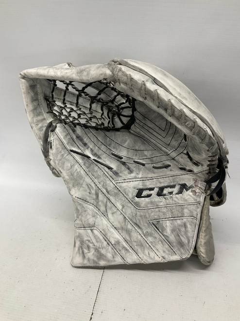 Used CCM AXIS 1.9 Senior Goalie Catcher White 11836-S000026438