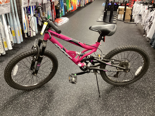 Used Swix HYPER 20IN Mountain Bike Girls Pink 20" 11851-S000032261