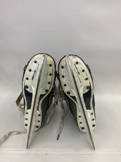 Vist Large View of Product Image Which is Used Bauer SUPREME 7000 Senior Hockey Skate Senior 11 11871-S000015150