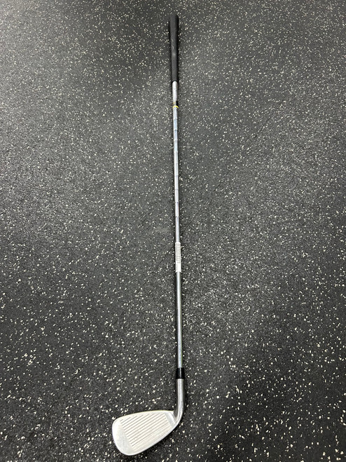 Vist Large View of Product Image Which is Used Taylormade R5 XL Mens Individual Iron RH 4 Iron 11726-S000281335