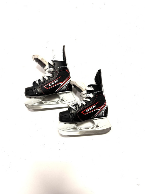 Vist Large View of Product Image Which is Used CCM JETSPEED FT340 Youth Hockey Skate Youth 08.0 11860-S000291604