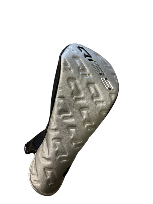 Vist Large View of Product Image Which is Used Taylormade QI35 DRIVER COVER Golf Accessory 11884-S000046700