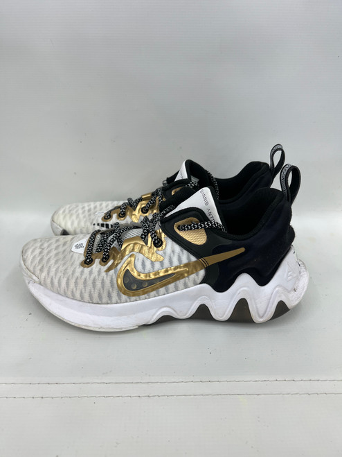 Vist Large View of Product Image Which is Used Nike Basketball Shoes M White Senior 9