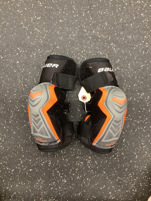 Vist Large View of Product Image Which is Used Bauer EP ONE.4 Junior Elbow Pads SM 11162-S000429379