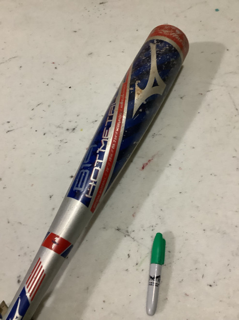 Vist Large View of Product Image Which is Mizuno Baseball and Softball USSSA 2 5/8  Barrel Bats