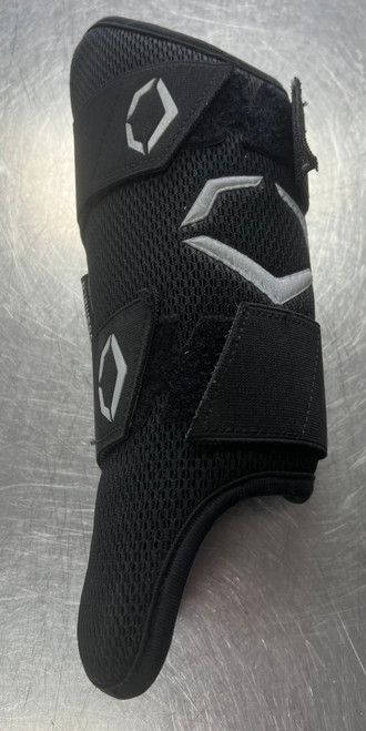 Used Evoshield LEG GUARD Field Equipment 11497-S000148913