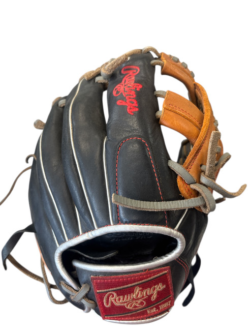 Used Rawlings R9 BB/SB Glove RH Throw None 11" 11450-S000497751