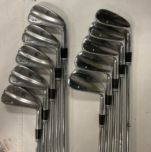 Vist Large View of Product Image Which is Used Cleveland CG1 Mens Iron Set RH 2I-PW