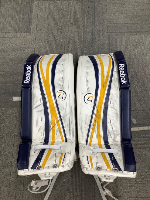 Vist Large View of Product Image Which is Used Reebok 14K JR Goalie Leg Pads Junior White 29"