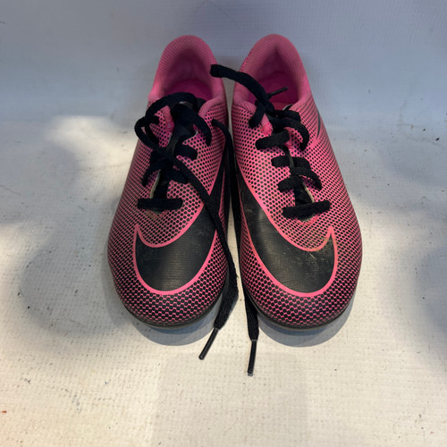 Used Nike PINK/BLK Soccer Cleats Pink Youth 13.0 11878-S000020452