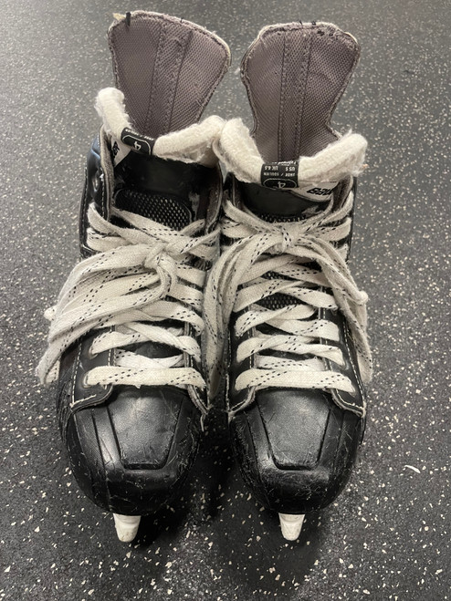 Vist Large View of Product Image Which is Used Bauer NEXUS 6000 Intermediate Hockey Skate Intermediate 4.0