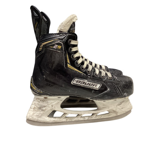 Vist Large View of Product Image Which is Used Bauer 2S Junior Hockey Skate Junior 03