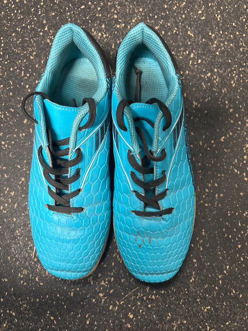 Vist Large View of Product Image Which is Used Soccer Indoor Shoes Teal Junior 03.5