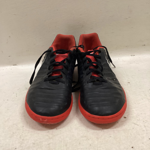 Vist Large View of Product Image Which is Used Nike TIEMPO Soccer Indoor Shoes Black Senior 5.5