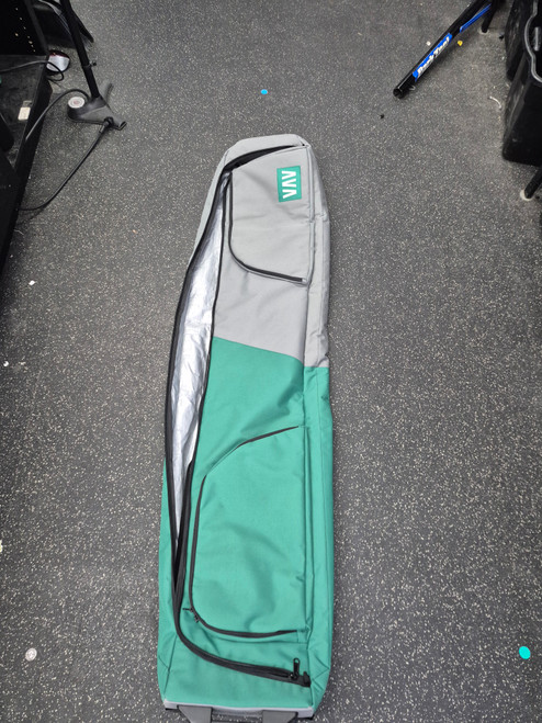 Vist Large View of Product Image Which is Used Wheeled Snowboard Bag Green 10589-S000414273