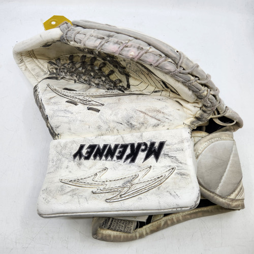 Vist Large View of Product Image Which is Used MCKENNEY PRO SPEC 270 Junior Goalie Catcher White