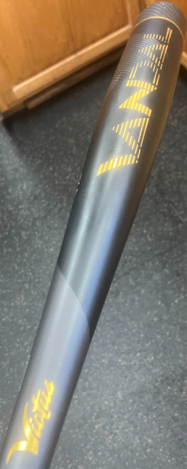 Vist Large View of Product Image Which is Used Victus VANDAL BB/SB High School -3 Bat 32"